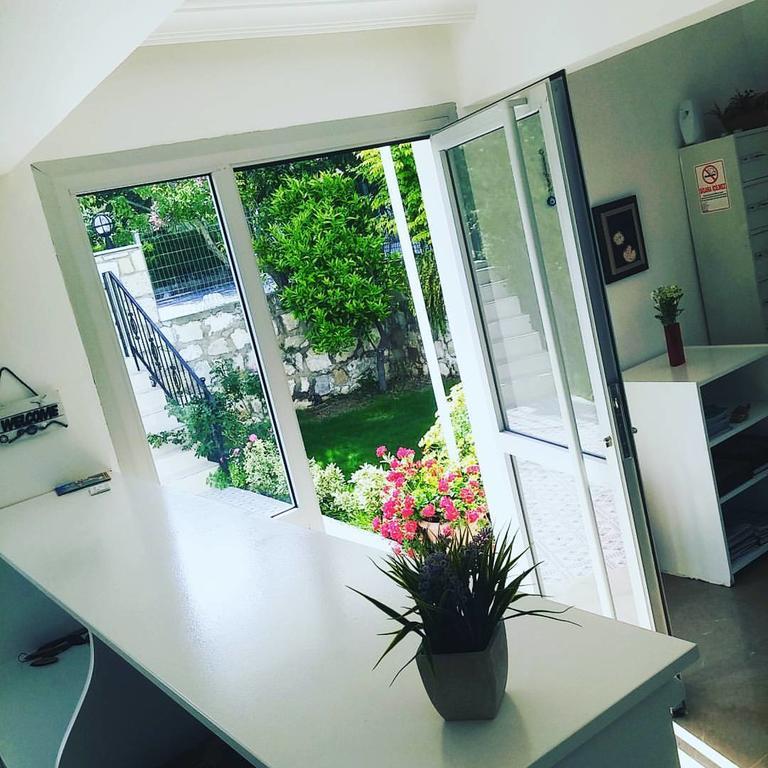 Parla Apart Hotel Çeşme 외부 사진