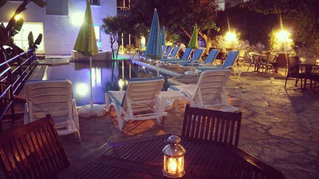 Parla Apart Hotel Çeşme 외부 사진