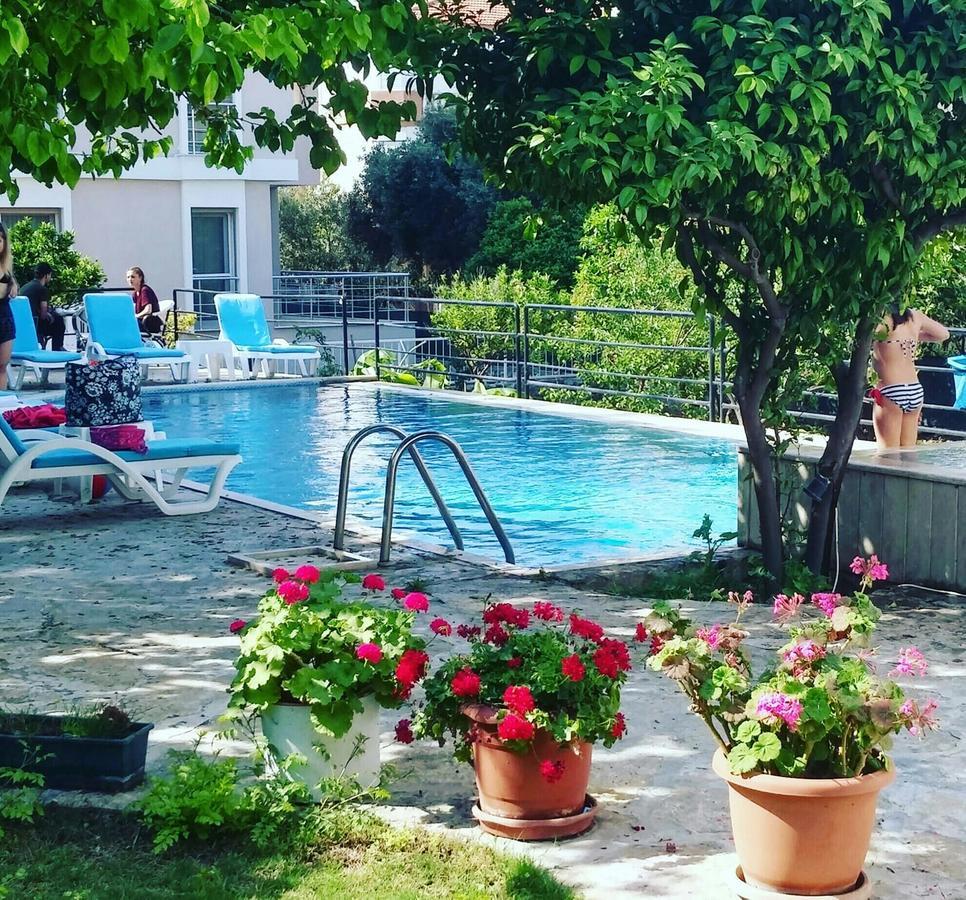 Parla Apart Hotel Çeşme 외부 사진