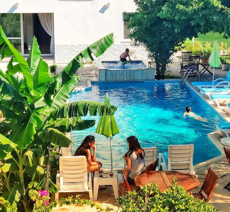 Parla Apart Hotel Çeşme 외부 사진