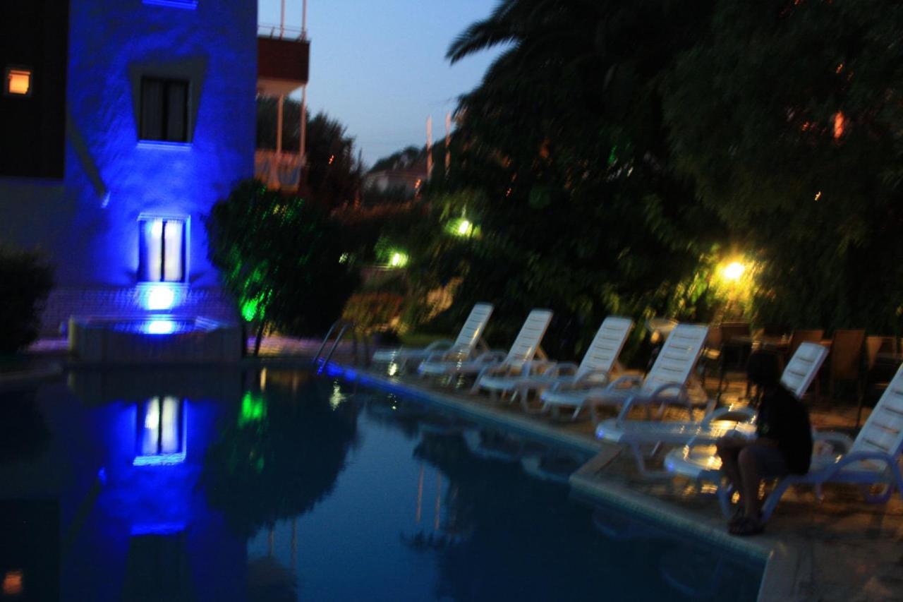 Parla Apart Hotel Çeşme 외부 사진